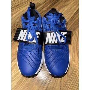 Nike NEW Team Hustle D8 Boys Sz 3.5Y Blue White ‎ Camo Sneakers Basketball Shoes